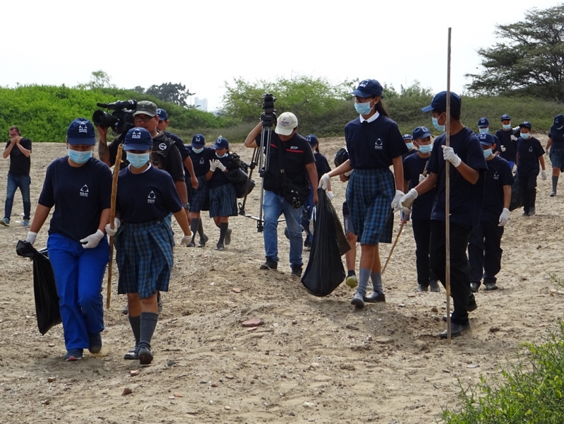 Preservación del Patrimonio Histórico y Educación Ambiental con una campaña de limpieza de la zona adyacente al sitio arqueológico  museo Huacas de Moche y alrededores